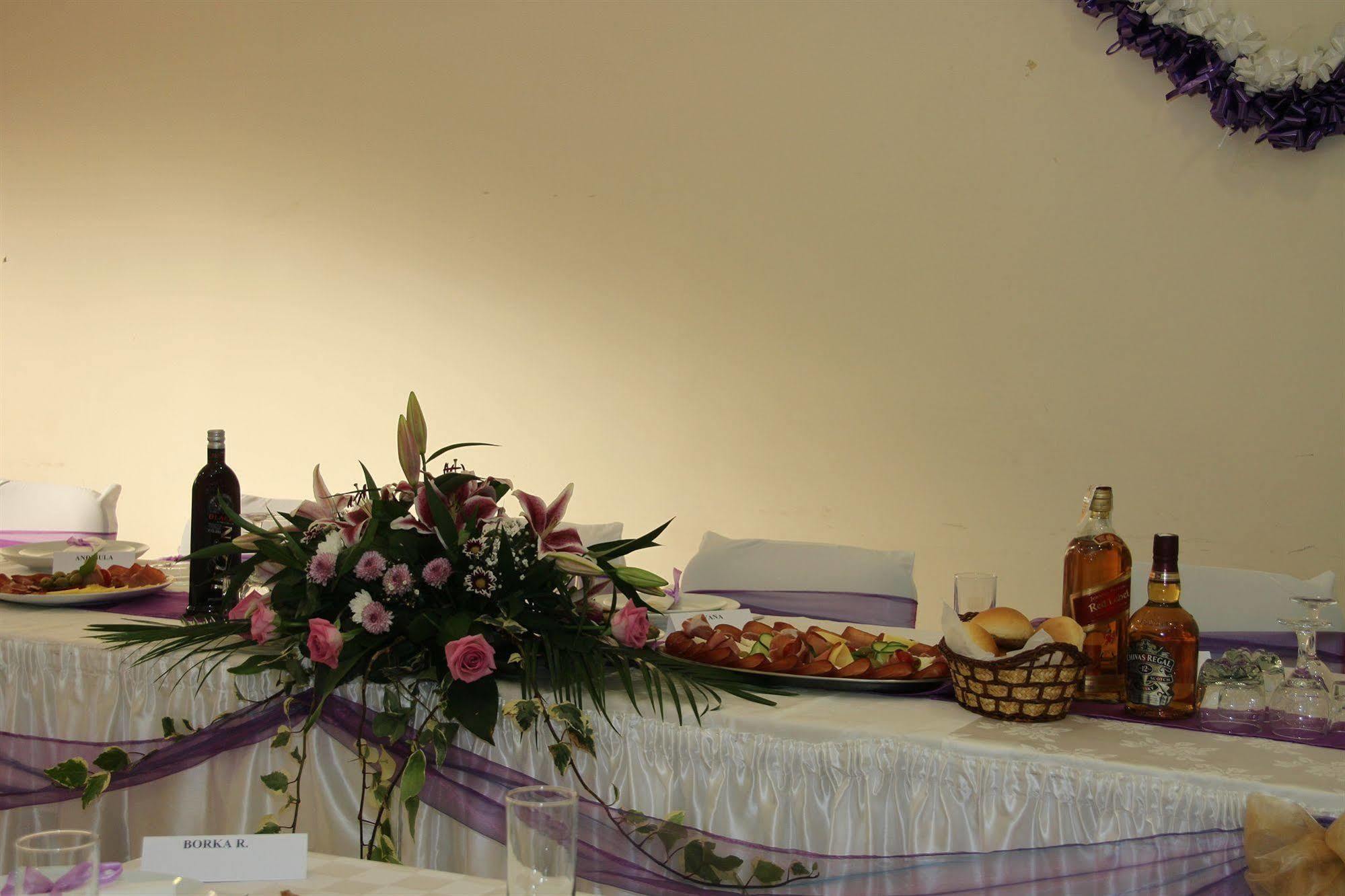 Mali Bambis Hotel Podgorica